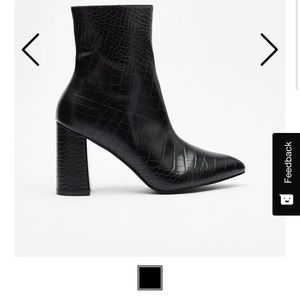 Nasty Gal boots snake skin texture size 7